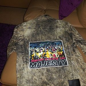 🅱️ᑌᗰ 🅾️ᑌT  ᗪEᑎiᗰ ᒍᗩᑕKET